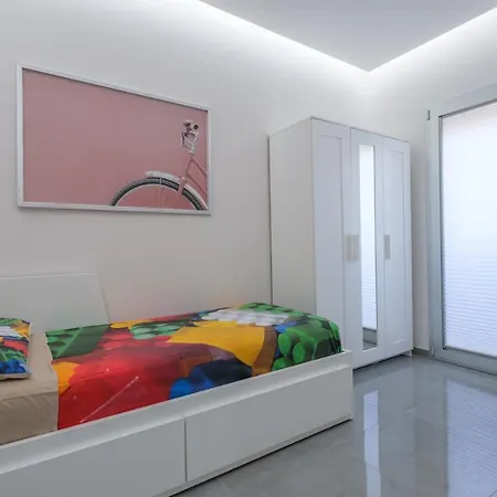Dharma Apartment גיארדיני נאקסוס