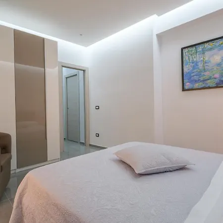 Dharma Apartment * Giardini-Naxos